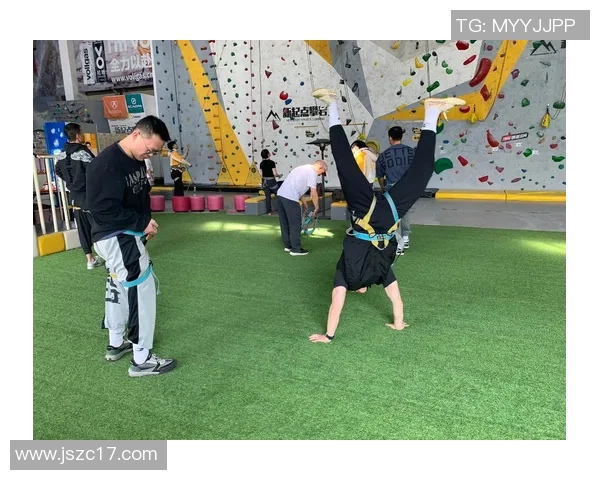 攀岩深度：解密西安攀岩队的控制